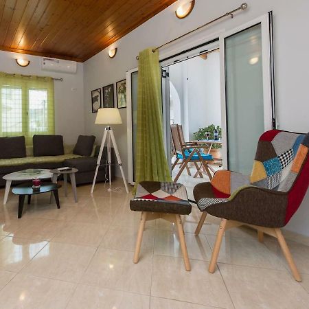 Thano'S Stylish Flat Just 150M To The Beach Faraí Extérieur photo