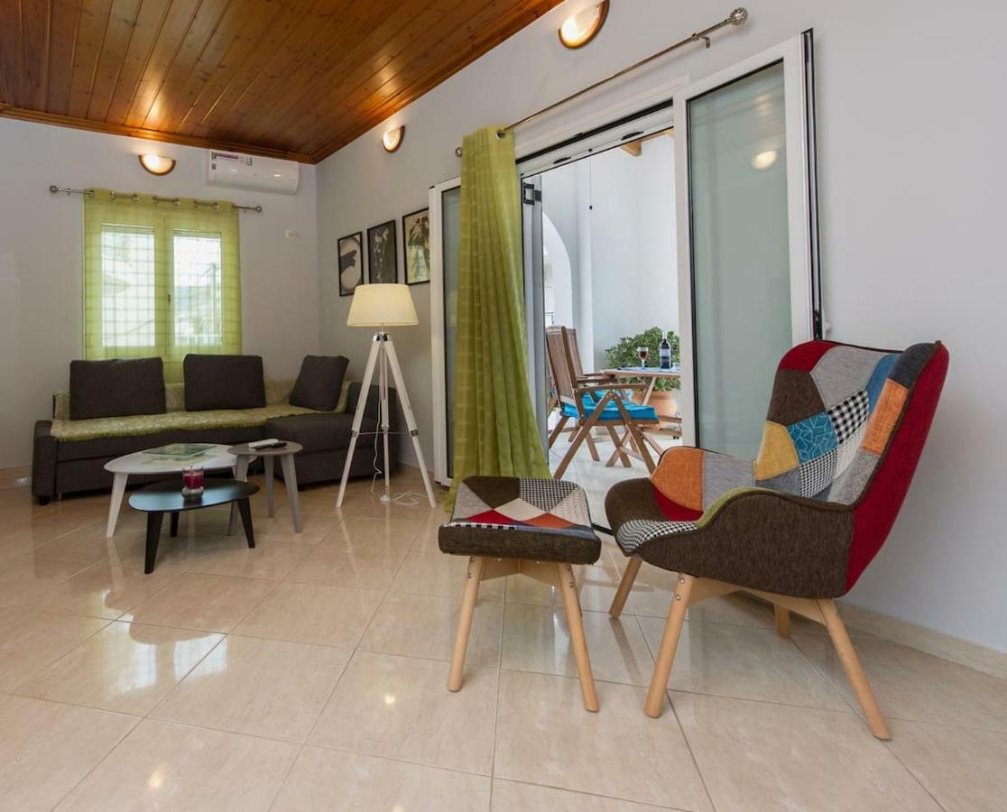 Thano'S Stylish Flat Just 150M To The Beach Faraí Extérieur photo