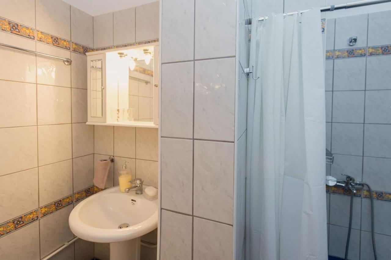 Thano'S Stylish Flat Just 150M To The Beach Faraí Extérieur photo